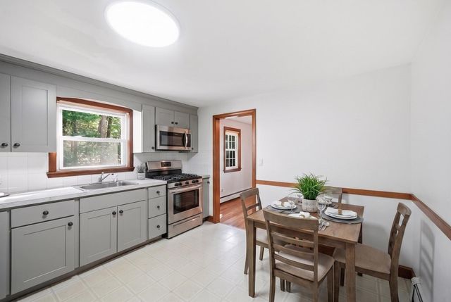 32 Dividence Rd, Reading, MA 01867