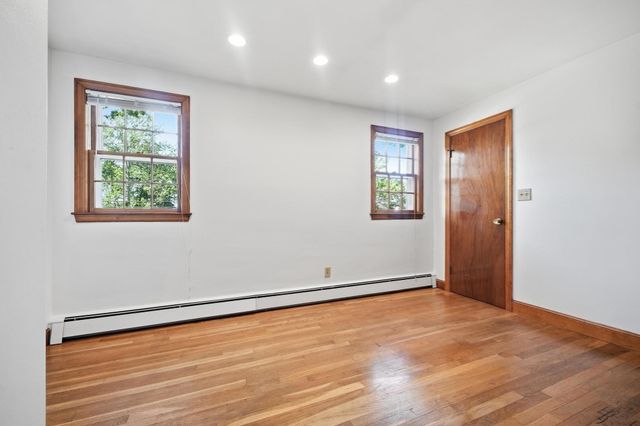32 Dividence Rd, Reading, MA 01867
