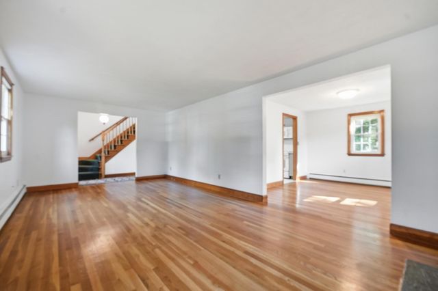 32 Dividence Rd, Reading, MA 01867