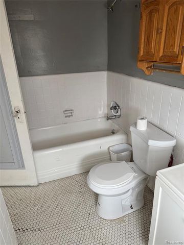 207 Summit Street, River Rouge, MI 48218