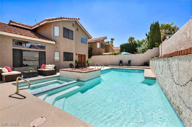 9008 Pebble Shore Court, Las Vegas, NV 89117