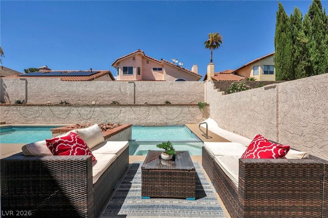 9008 Pebble Shore Court, Las Vegas, NV 89117