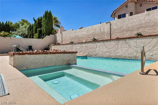9008 Pebble Shore Court, Las Vegas, NV 89117