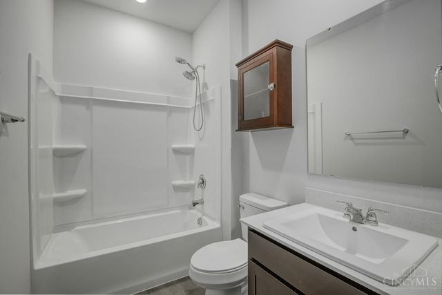 67 Snapdragon Drive, Amelia, OH 45102