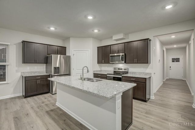 67 Snapdragon Drive, Amelia, OH 45102