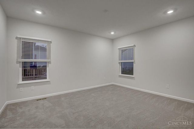 67 Snapdragon Drive, Amelia, OH 45102