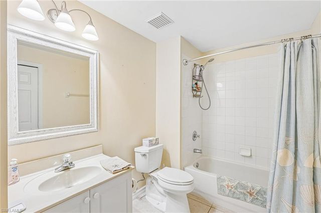 9185 Celeste DR 1-103, Naples, FL 34113