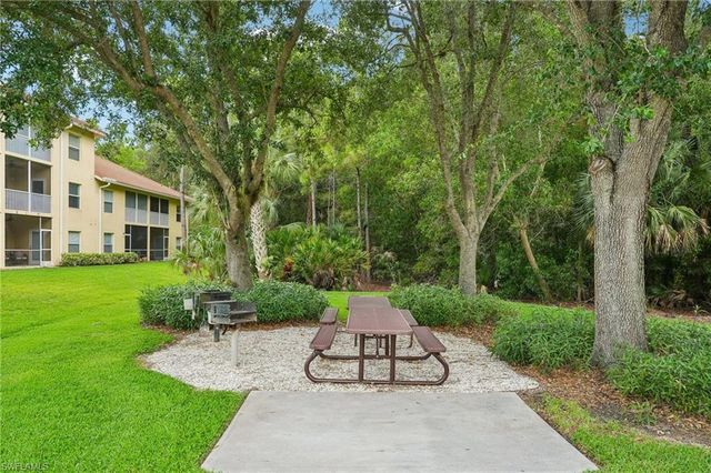 9185 Celeste DR 1-103, Naples, FL 34113