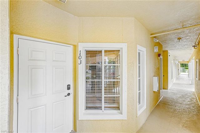 9185 Celeste DR 1-103, Naples, FL 34113
