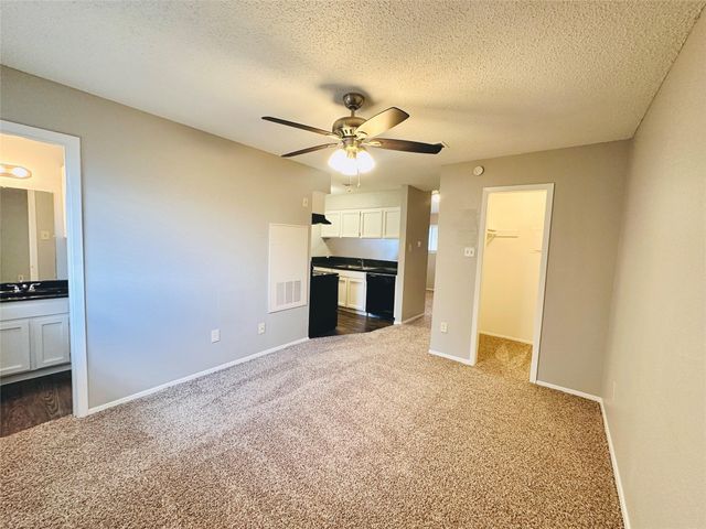 3702 S Second ST 204, Austin, TX 78704