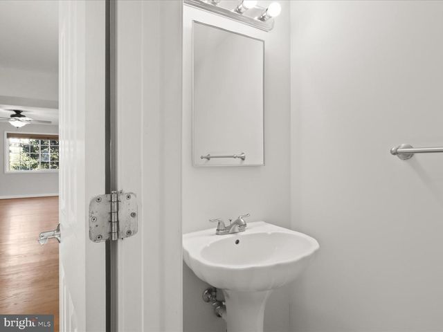 1627 N VAN DORN ST, Alexandria, VA 22304