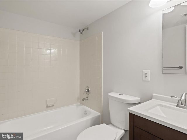 1627 N VAN DORN ST, Alexandria, VA 22304