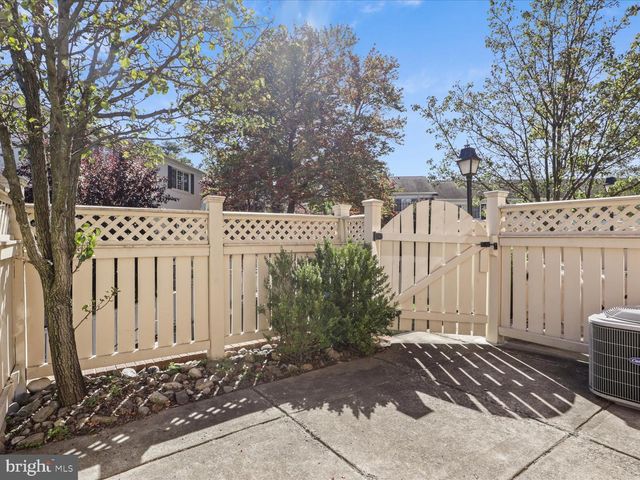1627 N VAN DORN ST, Alexandria, VA 22304