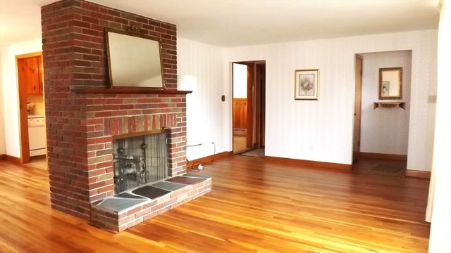 48 Ernest Ave, Worcester, MA 01604