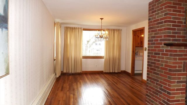 48 Ernest Ave, Worcester, MA 01604