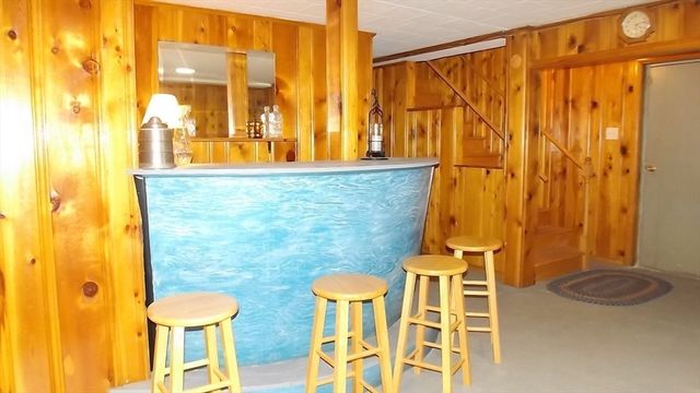 48 Ernest Ave, Worcester, MA 01604