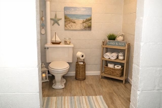 48 Ernest Ave, Worcester, MA 01604