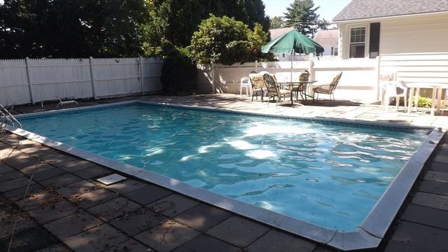 48 Ernest Ave, Worcester, MA 01604