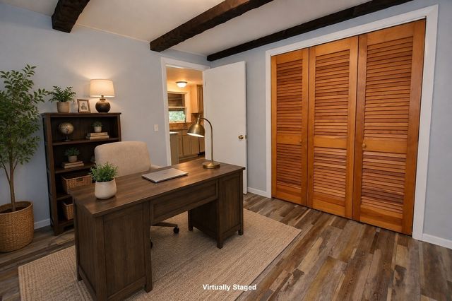9 Lakeview Ter., Middleboro, MA 02346