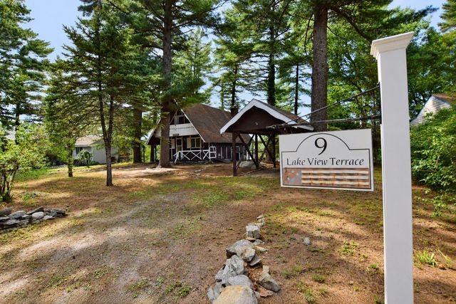 9 Lakeview Ter., Middleboro, MA 02346