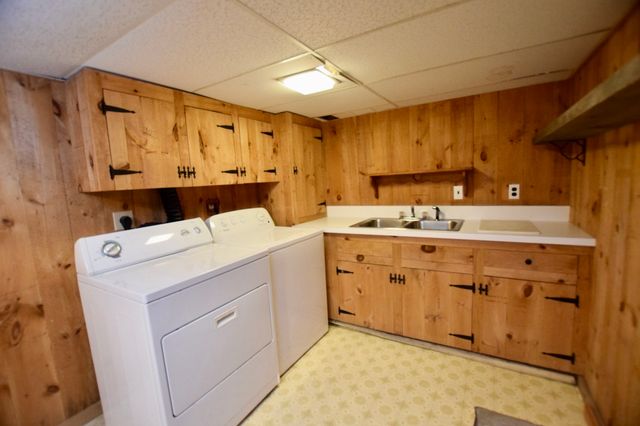9 Lakeview Ter., Middleboro, MA 02346