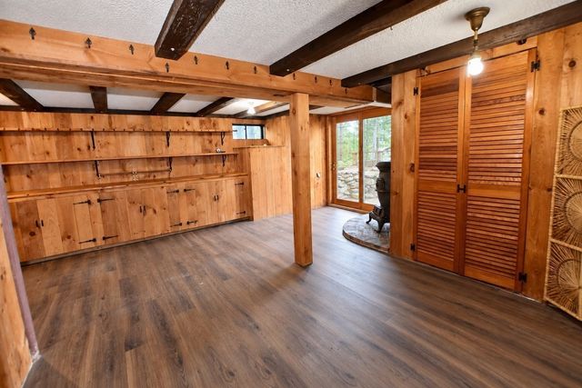 9 Lakeview Ter., Middleboro, MA 02346