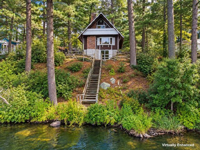 9 Lakeview Ter., Middleboro, MA 02346