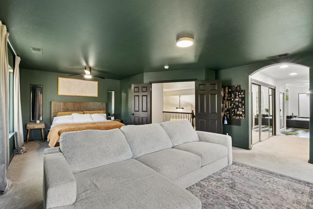 1989 S Orangewood Drive, Fresno, CA 93727