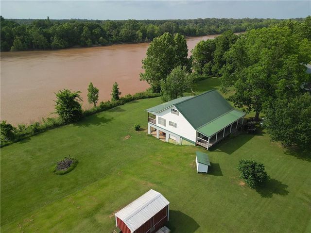1065 BERNARD RESORT Parkway, Marksville, LA 71351