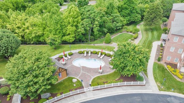 3040 McVitty Forest Dr Apt 211, Roanoke, VA 24018