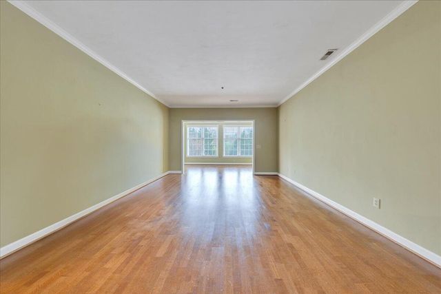 3040 McVitty Forest Dr Apt 211, Roanoke, VA 24018