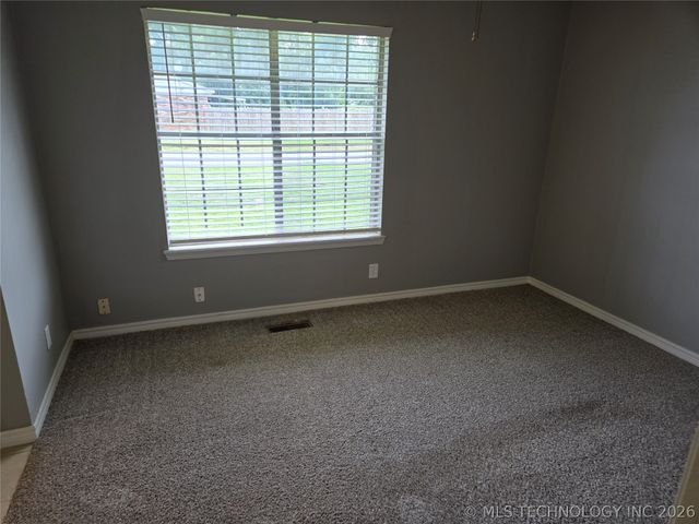 228 E J. Street, Jenks, OK 74037
