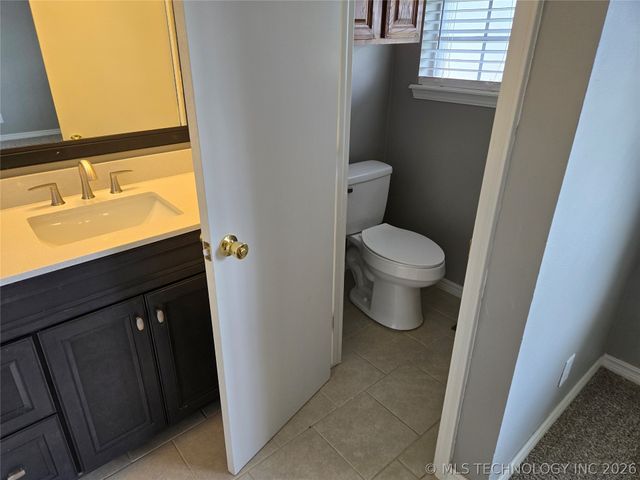 228 E J. Street, Jenks, OK 74037