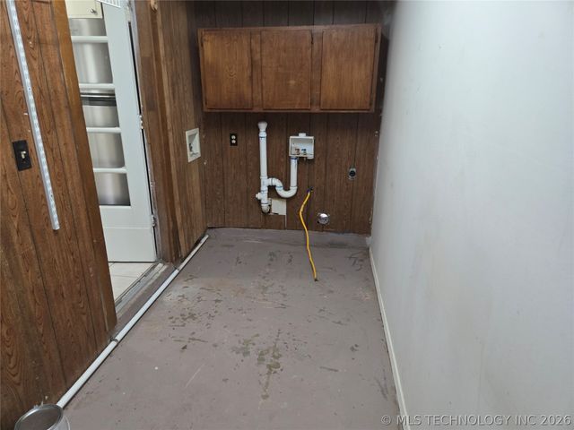 228 E J. Street, Jenks, OK 74037