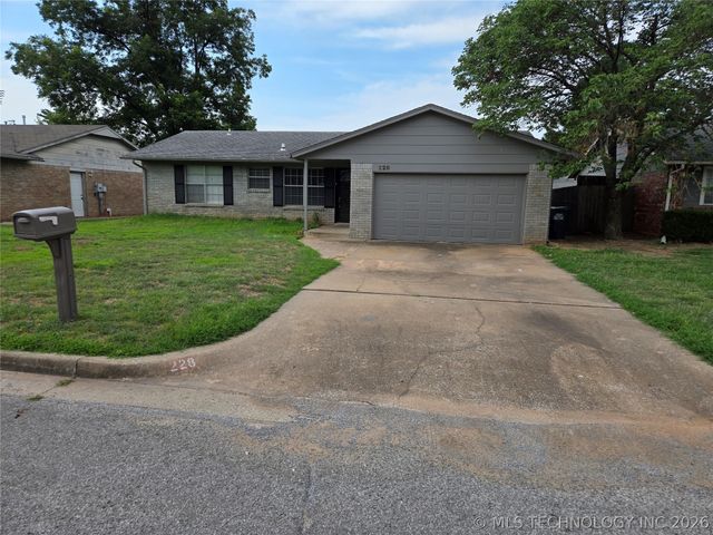228 E J. Street, Jenks, OK 74037