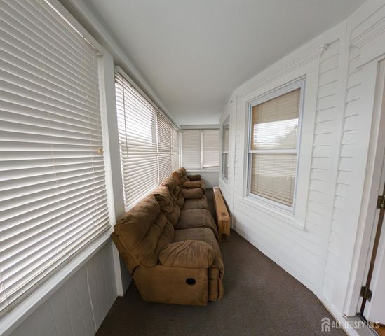 15 Sedgwick Street, Jamesburg, NJ 08831