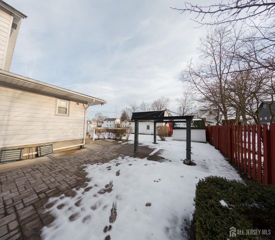 15 Sedgwick Street, Jamesburg, NJ 08831