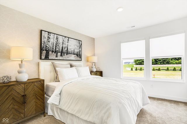 1646 Woods Edge Drive, Greenwood, IN 46143