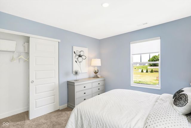 1646 Woods Edge Drive, Greenwood, IN 46143
