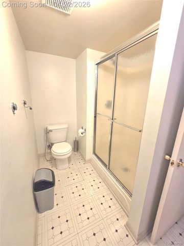 6129 Kinmore Street, Dearborn Heights, MI 48127