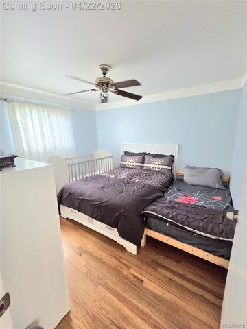 6129 Kinmore Street, Dearborn Heights, MI 48127