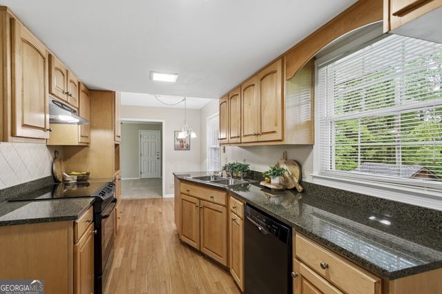 2761 Sagamore Hill Drive SE, Marietta, GA 30067