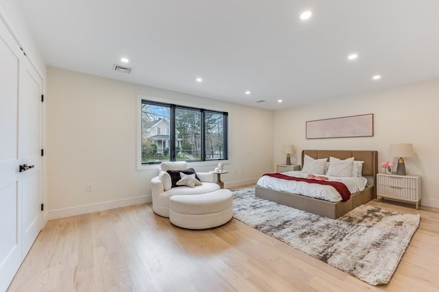 863 Main Street, Reading, MA 01867