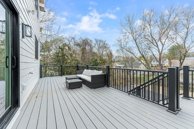 863 Main Street, Reading, MA 01867