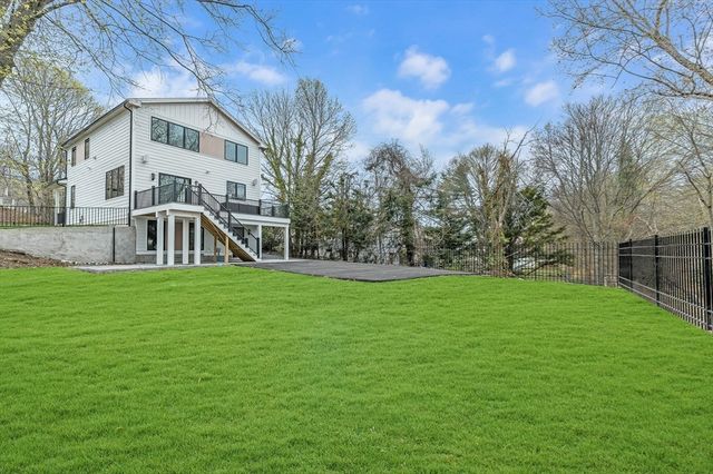 863 Main Street, Reading, MA 01867