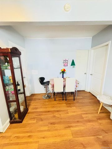 82 Fern Place, Inwood, NY 11096