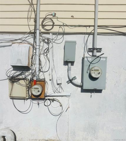 82 Fern Place, Inwood, NY 11096