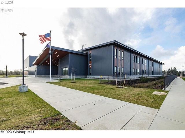 1110 Se BUGLE Ave, Warrenton, OR 97146