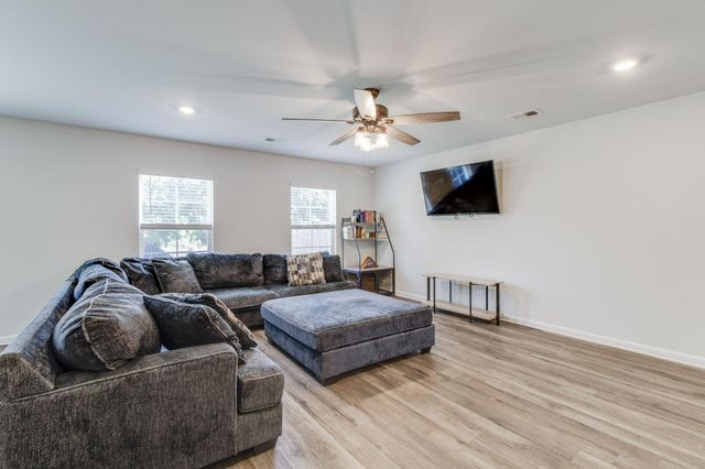 1443 Whirlaway Lane, Lexington, SC 29073