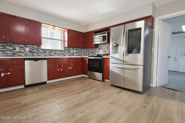 1720 BAY Circle W, Orange Park, FL 32073